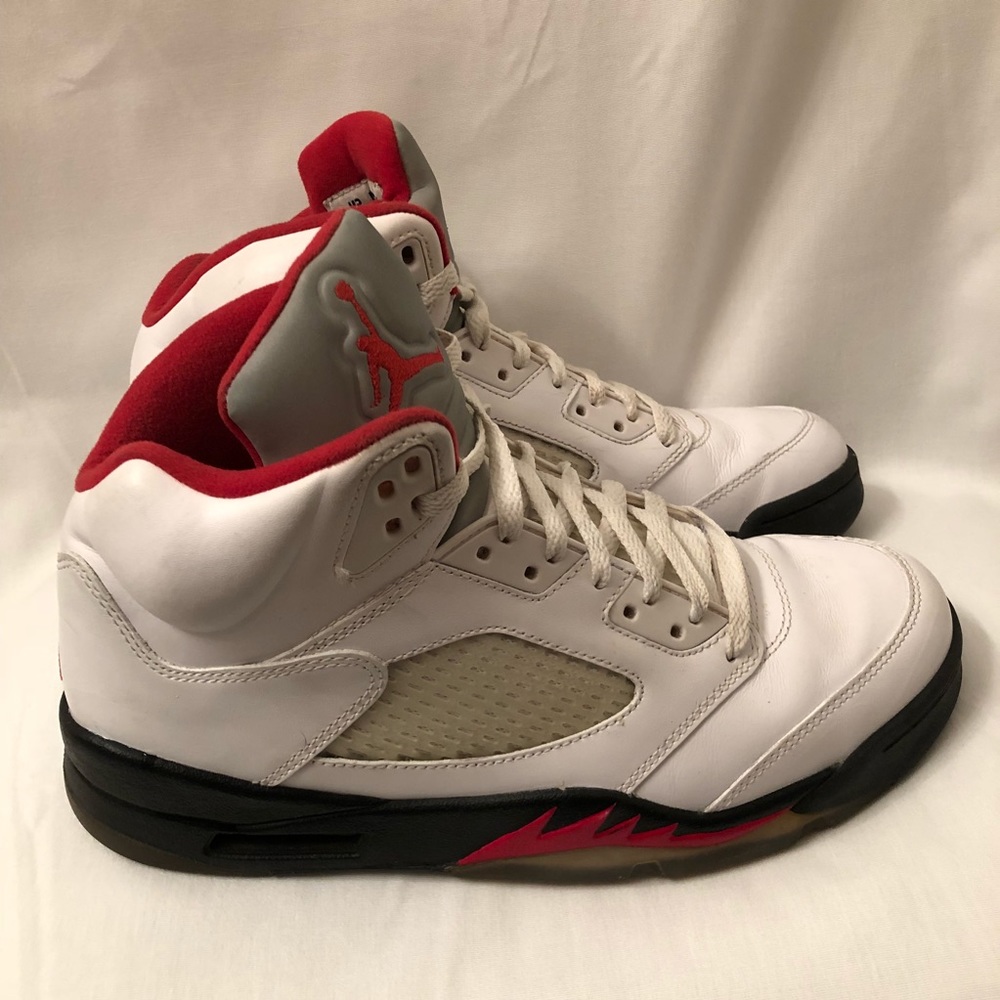Jordan 5 (fire red) - Picture 3 of 6